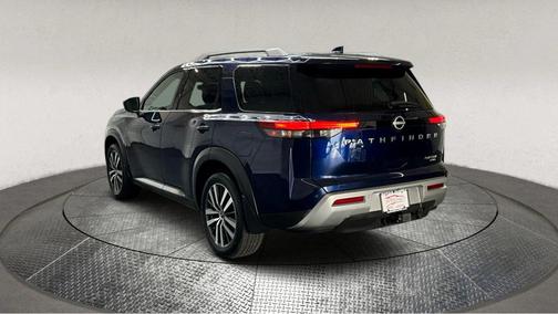 2022 Nissan Pathfinder Platinum 4WD