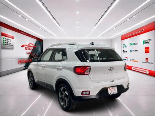 2022 Hyundai VENUE SEL