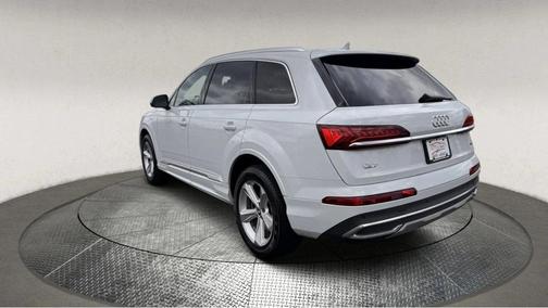 2020 Audi Q7 45 Premium