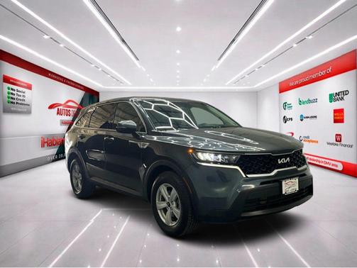 2022 Kia Sorento LX