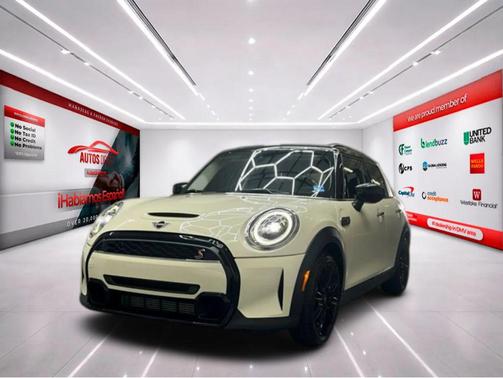 Pepper White 2023 MINI Hardtop Cooper S