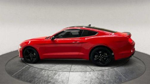 2021 Ford Mustang EcoBoost