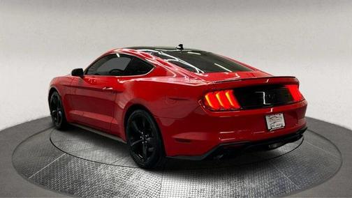 2021 Ford Mustang EcoBoost
