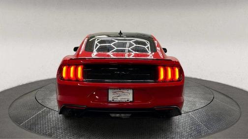 2021 Ford Mustang EcoBoost
