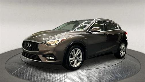 2018 INFINITI QX30 Premium
