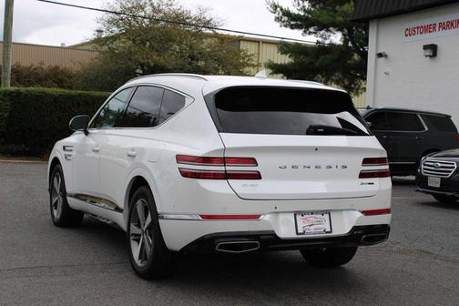 Uyuni White 2021 Genesis GV80 3.5T