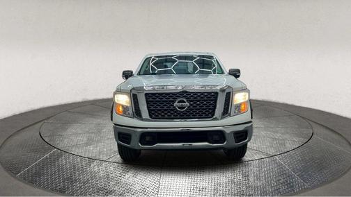 2018 Nissan Titan SV