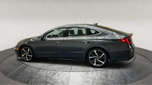 2022 Hyundai SONATA SEL Plus