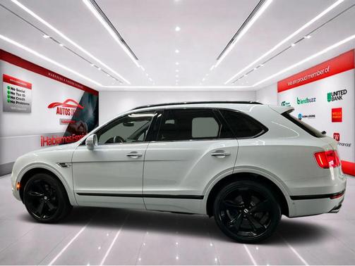 White 2019 Bentley Bentayga V8