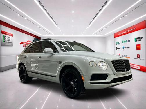 White 2019 Bentley Bentayga V8