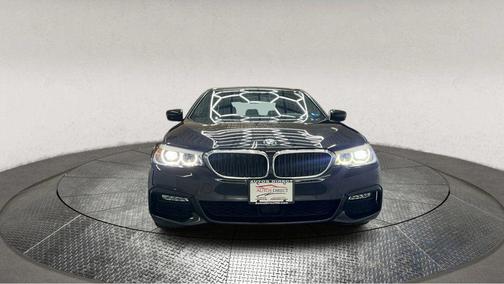 Black Sapphire Metallic 2018 BMW 540 540i