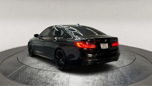 Black Sapphire Metallic 2018 BMW 540 540i