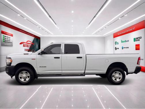 2022 RAM 2500 Tradesman Crew Cab 4x4 8' Box