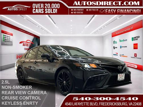 Midnight Black Metallic 2022 Toyota Camry SE