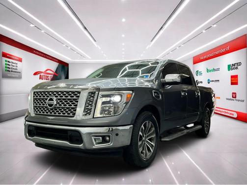 2017 Nissan Titan SL