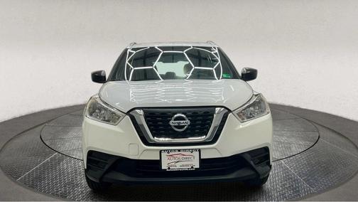2019 Nissan Kicks S