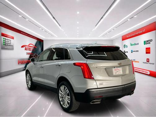 Radiant Silver Metallic 2019 Cadillac XT5 Premium Luxury