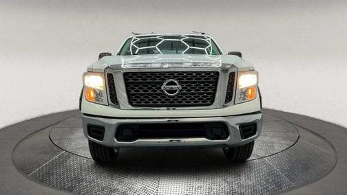2018 Nissan Titan SV
