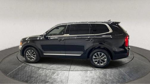 2024 Kia Telluride LX