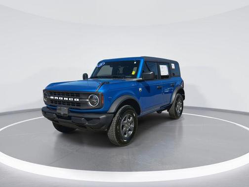 VELOCITY BLUE METALLIC 2025 Ford Bronco Big Bend