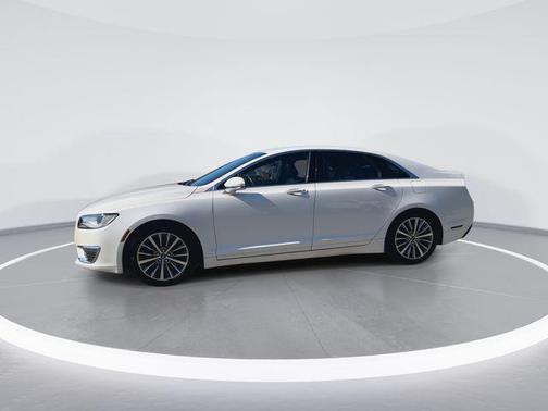 2020 Lincoln MKZ Standard