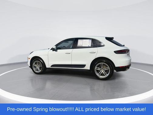 Carrara White Metallic 2019 Porsche Macan Macan