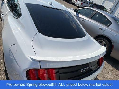OXFORD WHITE 2022 Ford Mustang GT