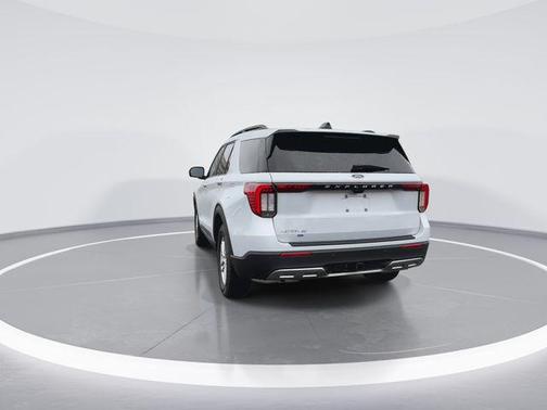 SPACE WHITE METALLIC 2026 Ford Explorer Active w/200A Pkg