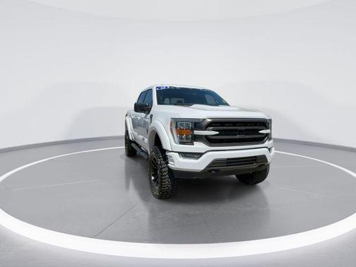 OXFORD WHITE 2022 Ford F-150 XLT