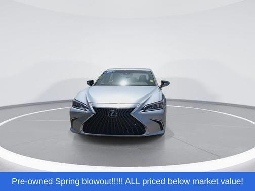 Iridium 2024 Lexus ES 300h Base