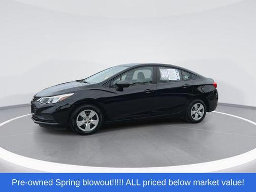 Mosaic Black Metallic 2018 Chevrolet Cruze LS