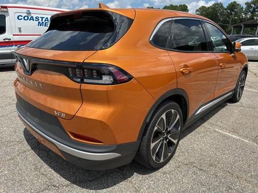2023 VinFast VF 8 Plus