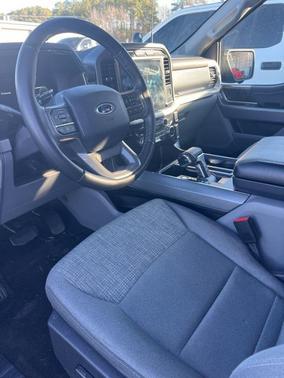 2022 Ford F-150 Lightning XLT