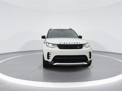 2025 Land Rover Discovery P360 Dynamic SE