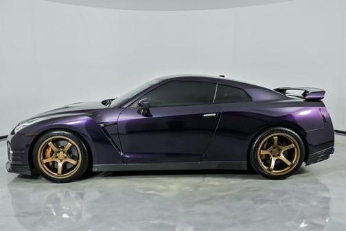 Jet Black Pearl 2015 Nissan GT-R Premium