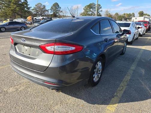 2016 Ford Fusion S