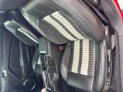 2010 Ford Shelby GT500 Base