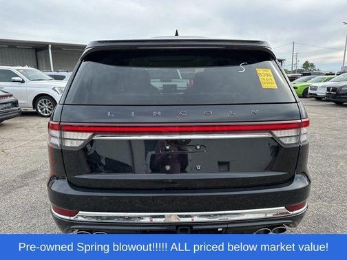 INFINITE BLACK MET CC 2022 Lincoln Aviator Black Label AWD