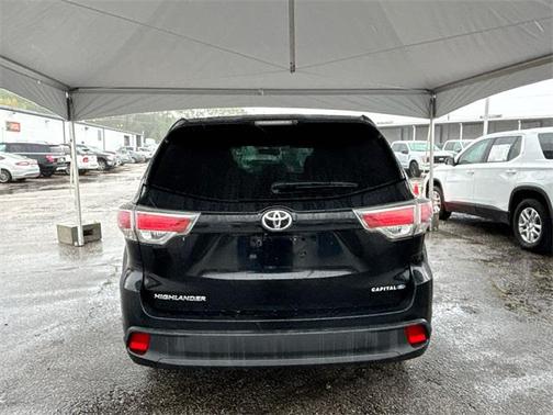 2016 Toyota Highlander LE