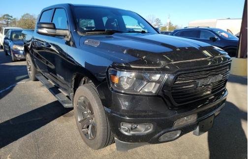 Diamond Black Crystal Pearlcoat 2020 RAM 1500 Big Horn/Lone Star