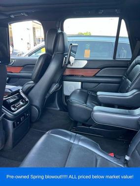 INFINITE BLACK 2020 Lincoln Navigator Reserve