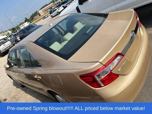 Sandy Beach Metallic 2012 Toyota Camry XLE
