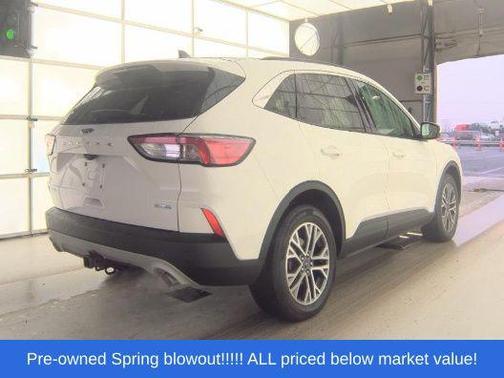 STAR WHITE METALLIC TRI-COAT 2020 Ford Escape SEL