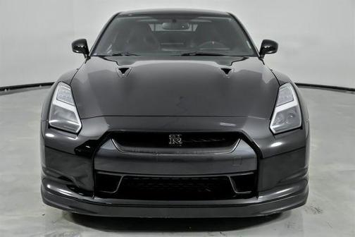 2011 Nissan GT-R Premium
