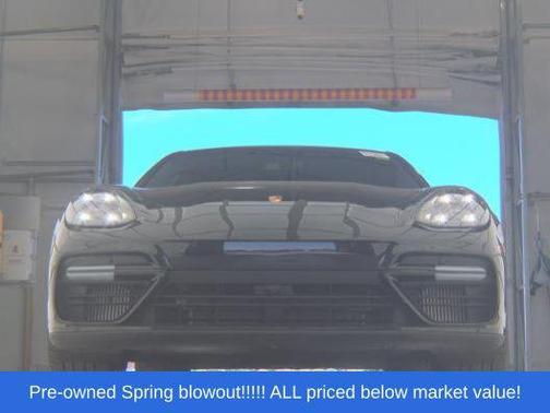 Black 2017 Porsche Panamera Turbo