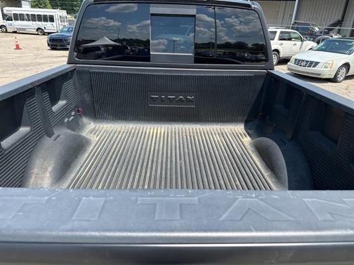 2019 Nissan Titan SV