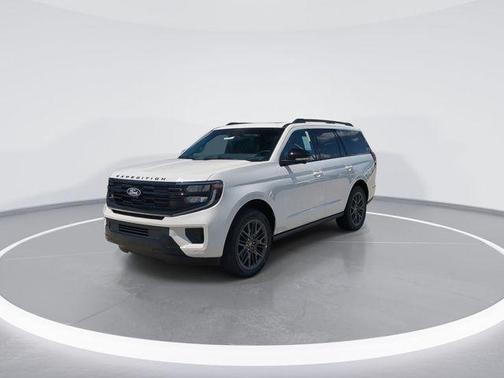 Star White Metallic Tri-Coat 2027 Ford Expedition Platinum