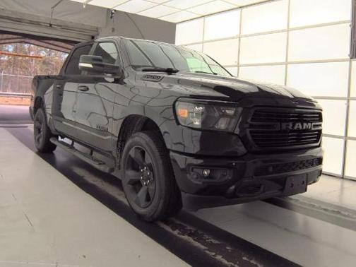 Diamond Black Crystal Pearlcoat 2019 RAM 1500 Big Horn