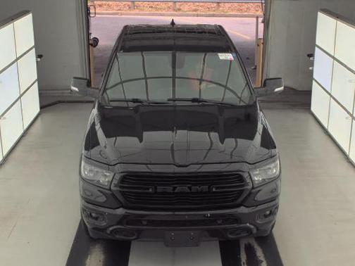 Diamond Black Crystal Pearlcoat 2019 RAM 1500 Big Horn