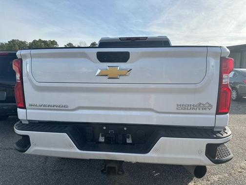 2022 Chevrolet Silverado 3500 High Country